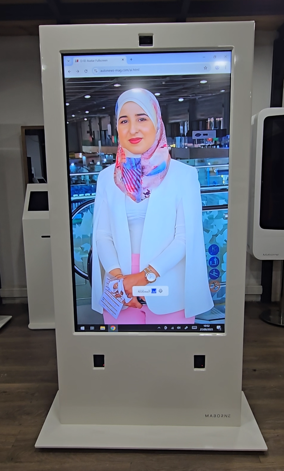 totem-tactile-avec-avatar-ai